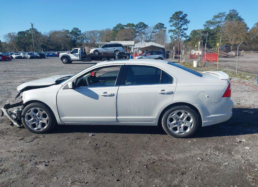 Photo 14 of 2010 Ford Fusion SE (VIN 3FAHP0HA7AR414671)