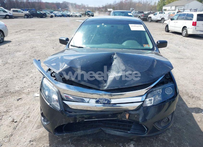 Photo 11 of 2010 Ford Fusion SE (VIN 3FAHP0HA7AR420261)