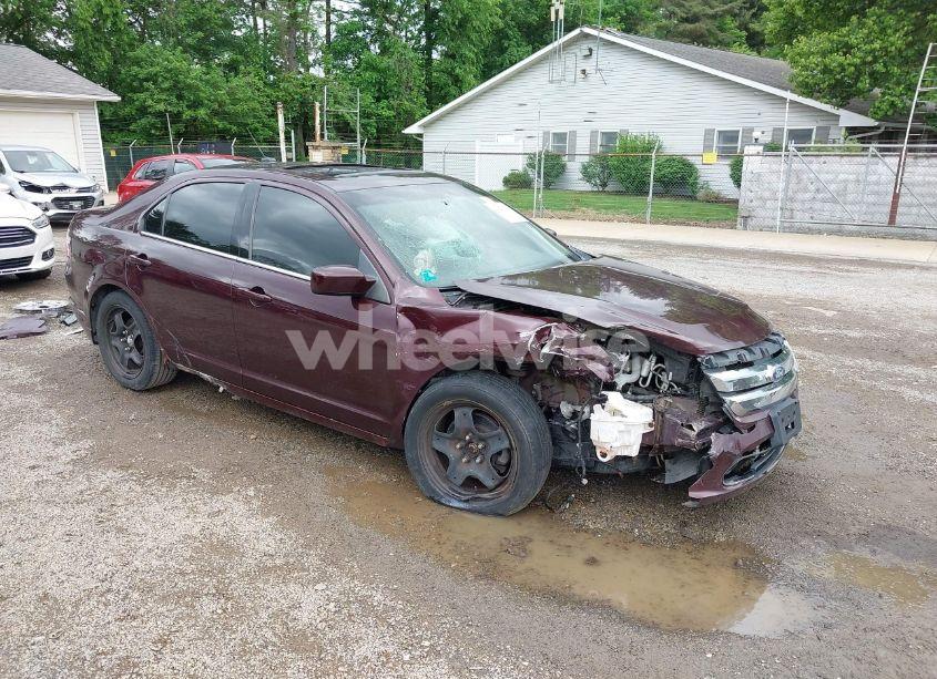 2011 Ford Fusion SE (VIN 3FAHP0HA7BR106773) main photo