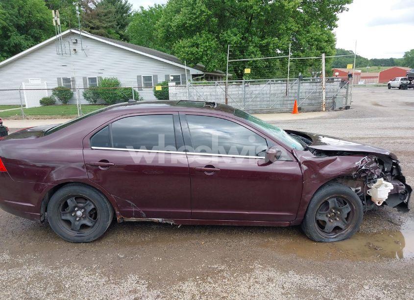 Photo 14 of 2011 Ford Fusion SE (VIN 3FAHP0HA7BR106773)