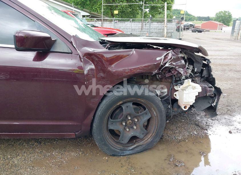 Photo 18 of 2011 Ford Fusion SE (VIN 3FAHP0HA7BR106773)