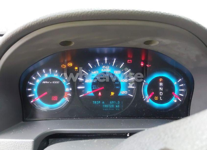 Photo 7 of 2011 Ford Fusion SE (VIN 3FAHP0HA7BR106773)