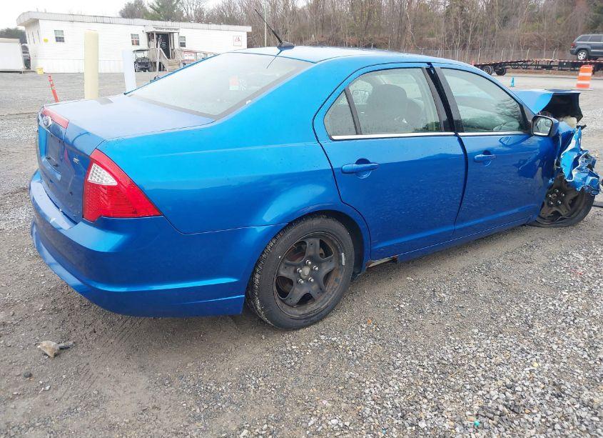 Photo 4 of 2011 Ford Fusion SE (VIN 3FAHP0HA7BR125050)