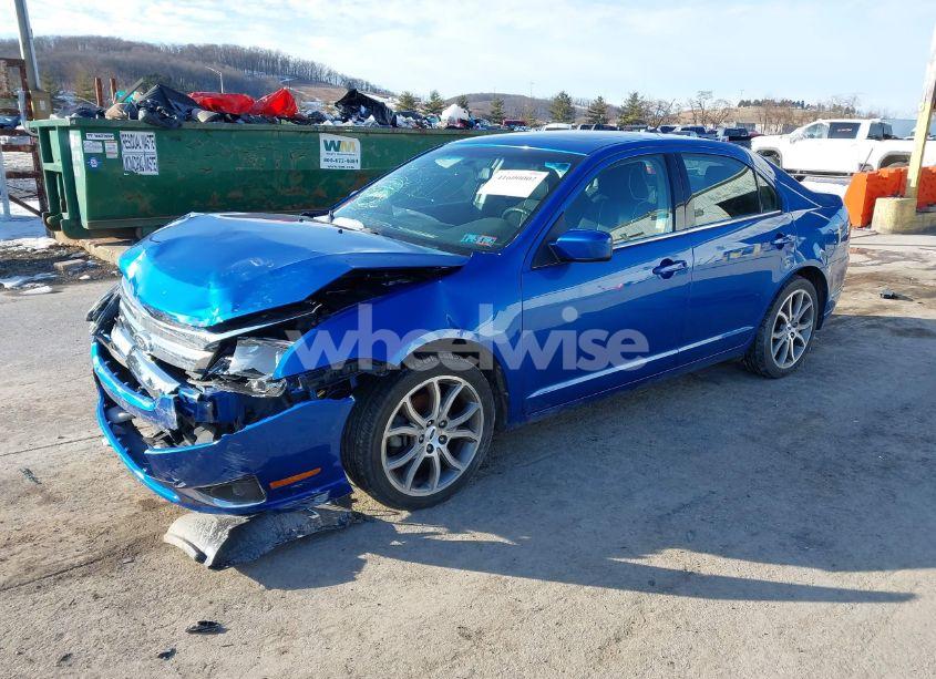 Photo 2 of 2011 Ford Fusion SE (VIN 3FAHP0HA7BR146738)