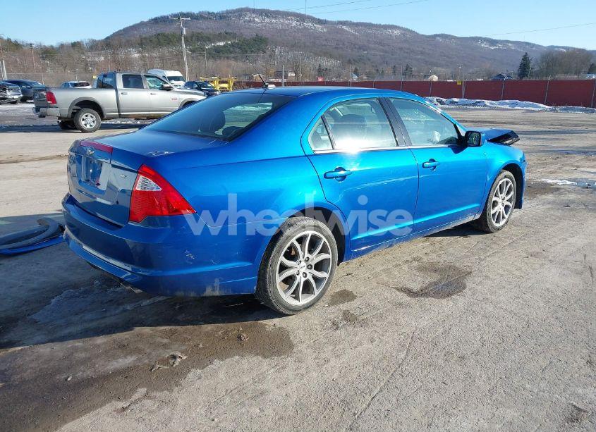 Photo 4 of 2011 Ford Fusion SE (VIN 3FAHP0HA7BR146738)