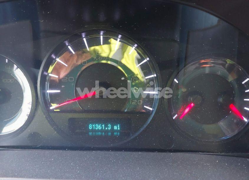 Photo 7 of 2011 Ford Fusion SE (VIN 3FAHP0HA7BR146738)