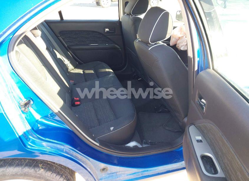 Photo 8 of 2011 Ford Fusion SE (VIN 3FAHP0HA7BR146738)