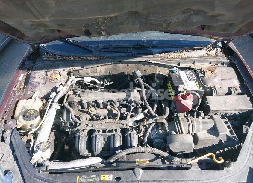 Photo 10 of 2011 Ford Fusion SE (VIN 3FAHP0HA7BR172580)