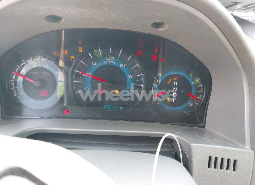 Photo 7 of 2011 Ford Fusion SE (VIN 3FAHP0HA7BR223771)