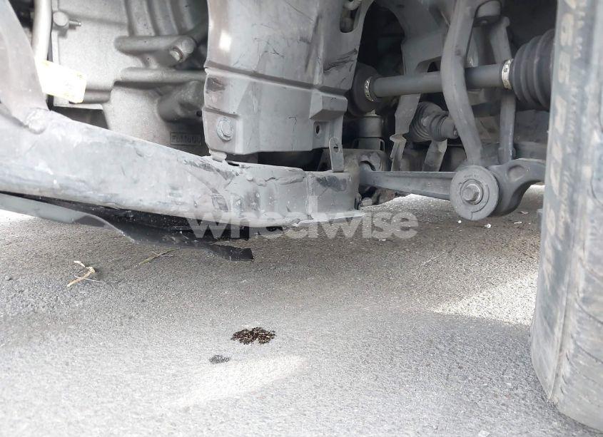 Photo 12 of 2011 Ford Fusion SE (VIN 3FAHP0HA7BR244376)