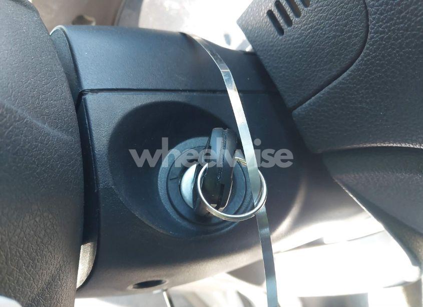 Photo 11 of 2011 Ford Fusion SE (VIN 3FAHP0HA7BR257192)