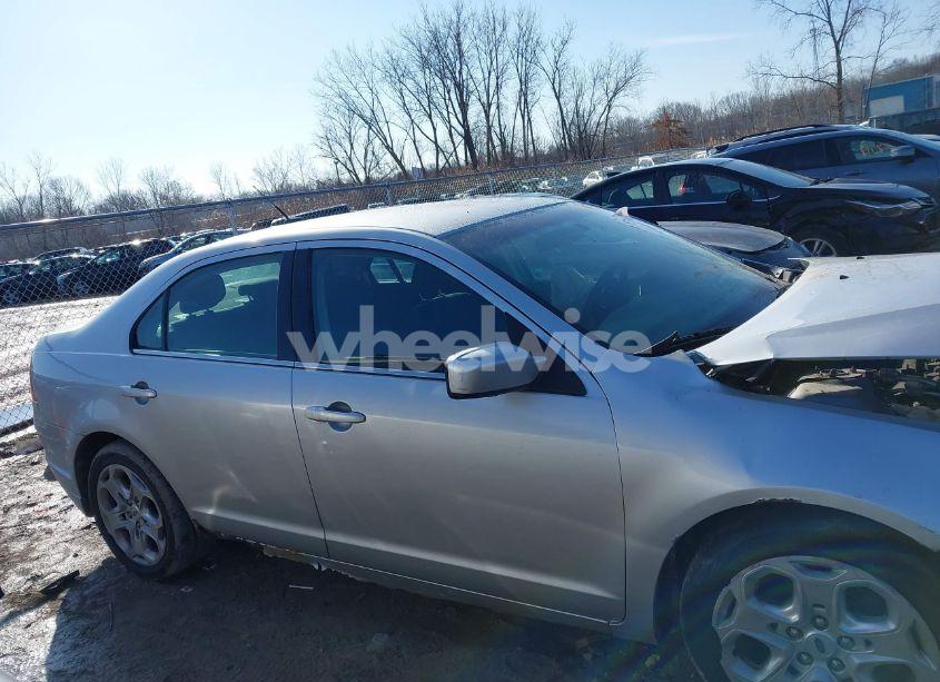 Photo 14 of 2011 Ford Fusion SE (VIN 3FAHP0HA7BR257192)