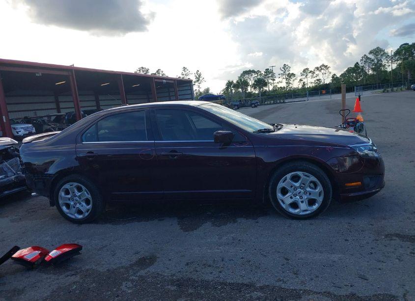 Photo 14 of 2011 Ford Fusion SE (VIN 3FAHP0HA7BR265812)