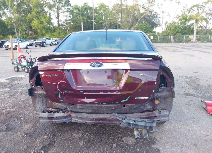 Photo 17 of 2011 Ford Fusion SE (VIN 3FAHP0HA7BR265812)