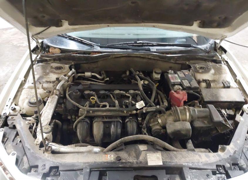 Photo 10 of 2011 Ford Fusion SE (VIN 3FAHP0HA7BR268578)