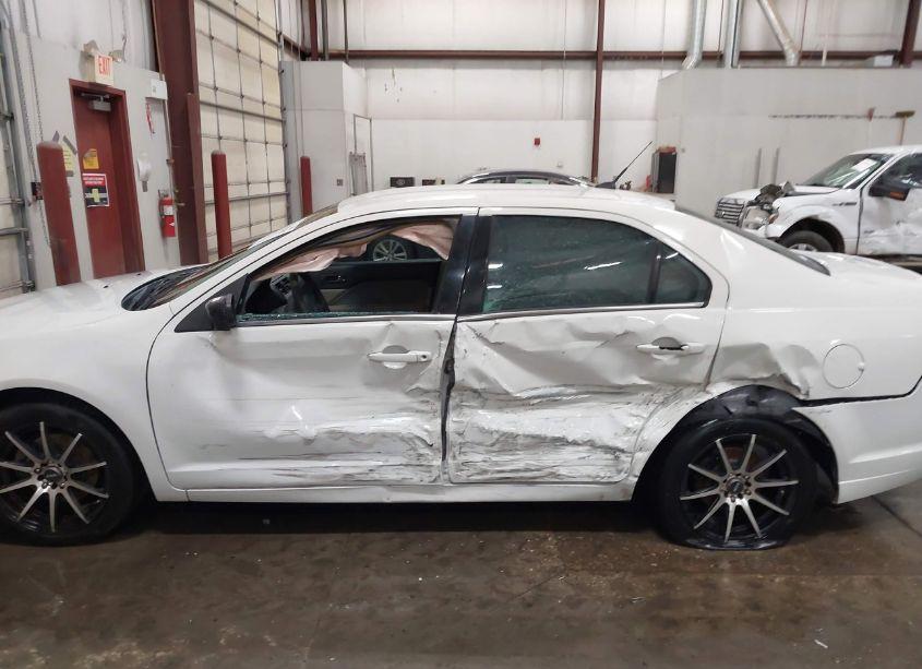 Photo 14 of 2011 Ford Fusion SE (VIN 3FAHP0HA7BR268578)