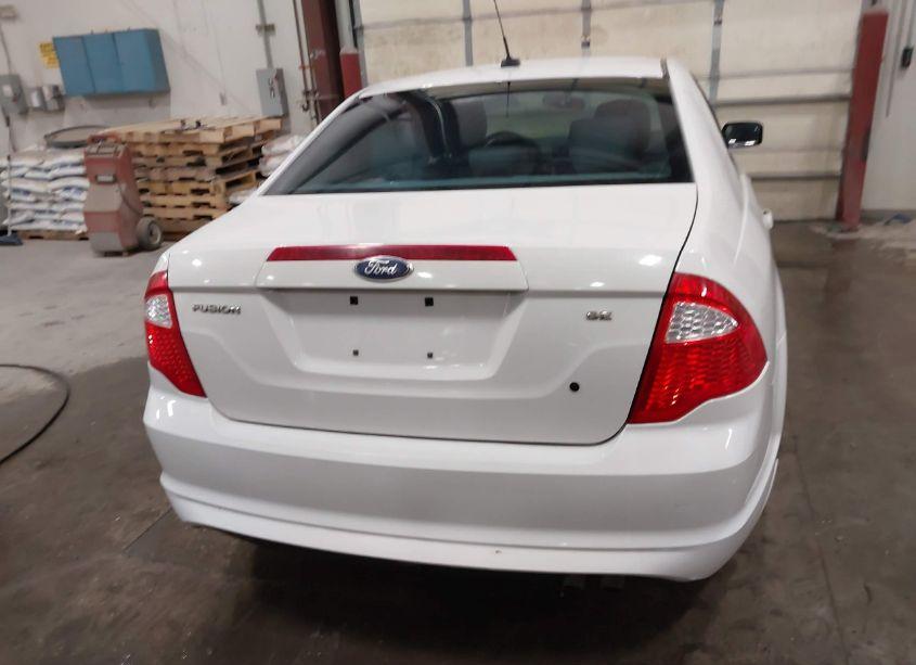 Photo 16 of 2011 Ford Fusion SE (VIN 3FAHP0HA7BR268578)