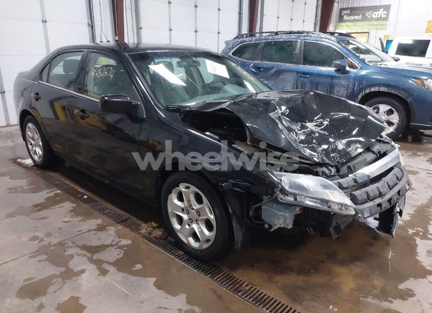 2011 Ford Fusion SE (VIN 3FAHP0HA7BR269164) main photo