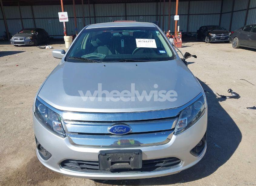 Photo 12 of 2011 Ford Fusion SE (VIN 3FAHP0HA7BR276132)