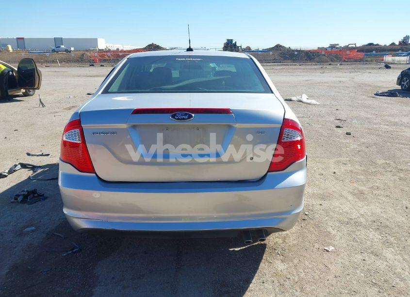 Photo 16 of 2011 Ford Fusion SE (VIN 3FAHP0HA7BR276132)