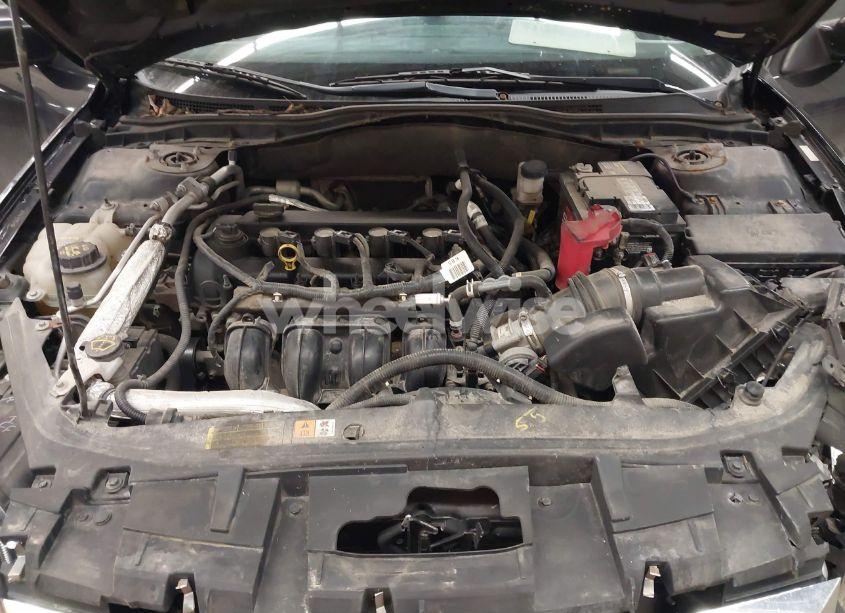 Photo 10 of 2011 Ford Fusion SE (VIN 3FAHP0HA7BR303071)