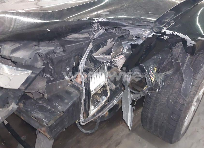 Photo 6 of 2011 Ford Fusion SE (VIN 3FAHP0HA7BR303071)