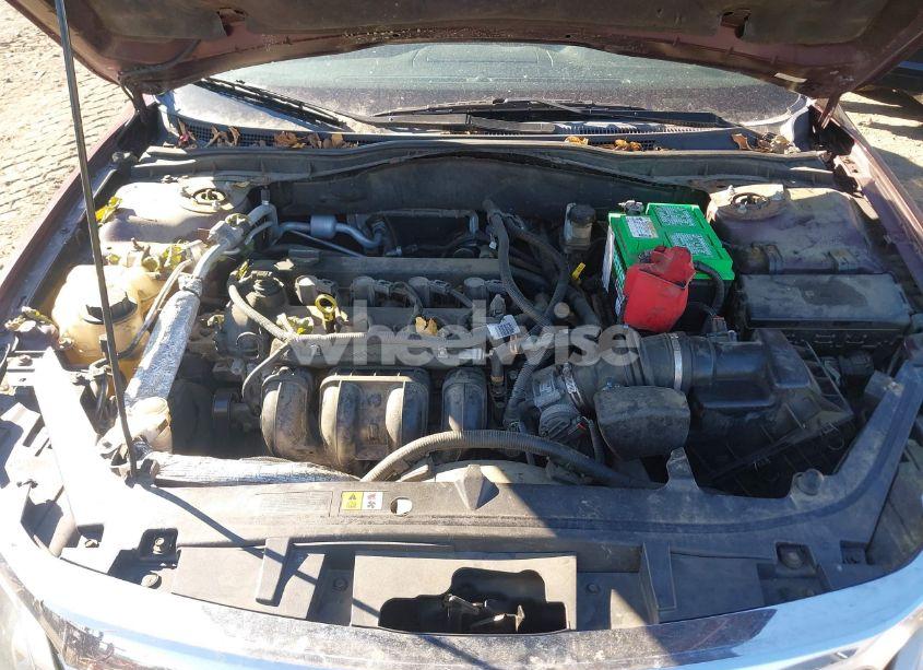 Photo 10 of 2011 Ford Fusion SE (VIN 3FAHP0HA7BR314829)