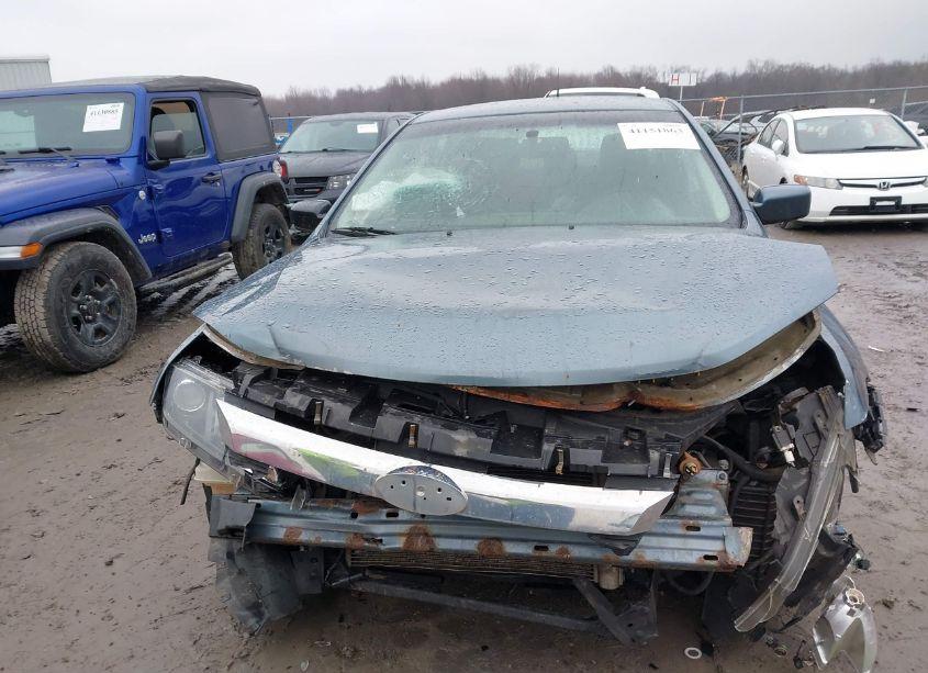 Photo 13 of 2011 Ford Fusion SE (VIN 3FAHP0HA7BR328004)