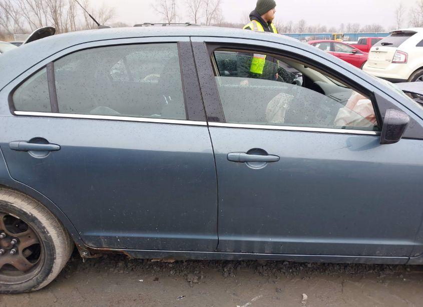 Photo 14 of 2011 Ford Fusion SE (VIN 3FAHP0HA7BR328004)