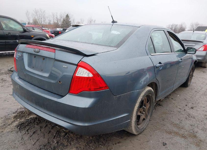Photo 4 of 2011 Ford Fusion SE (VIN 3FAHP0HA7BR328004)