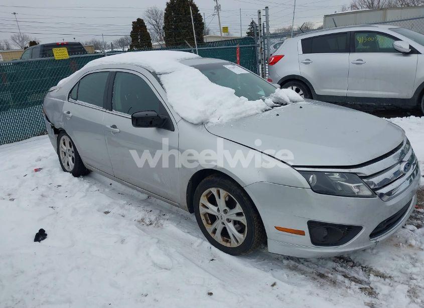 Photo 13 of 2012 Ford Fusion SE (VIN 3FAHP0HA7CR105091)