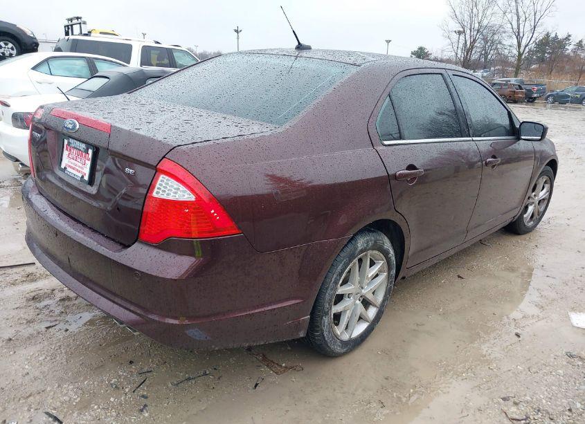 Photo 4 of 2012 Ford Fusion SE (VIN 3FAHP0HA7CR142819)