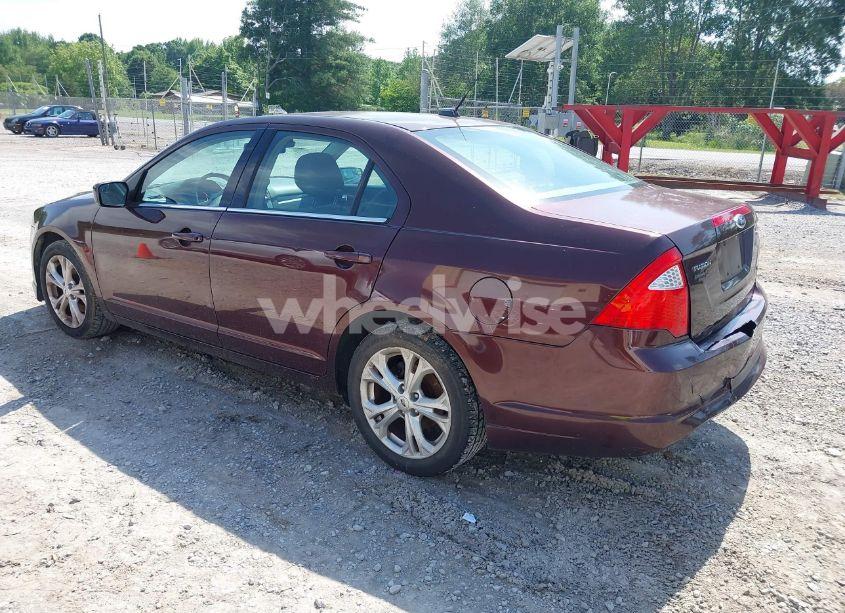 Photo 3 of 2012 Ford Fusion SE (VIN 3FAHP0HA7CR150063)