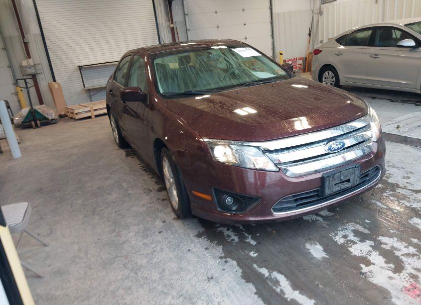 2012 Ford Fusion SE (VIN 3FAHP0HA7CR183807) main photo