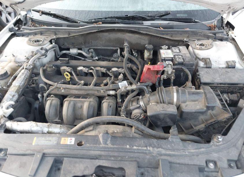 Photo 10 of 2012 Ford Fusion SE (VIN 3FAHP0HA7CR203604)