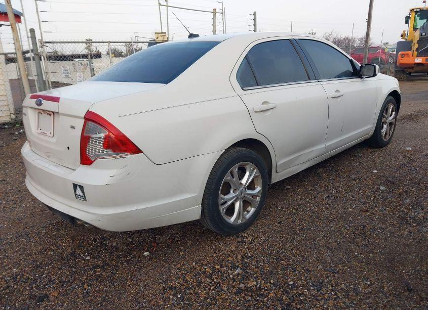 Photo 4 of 2012 Ford Fusion SE (VIN 3FAHP0HA7CR203604)