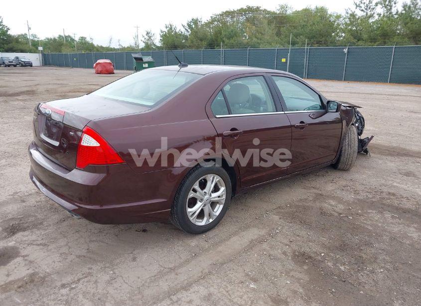 Photo 4 of 2012 Ford Fusion SE (VIN 3FAHP0HA7CR219821)
