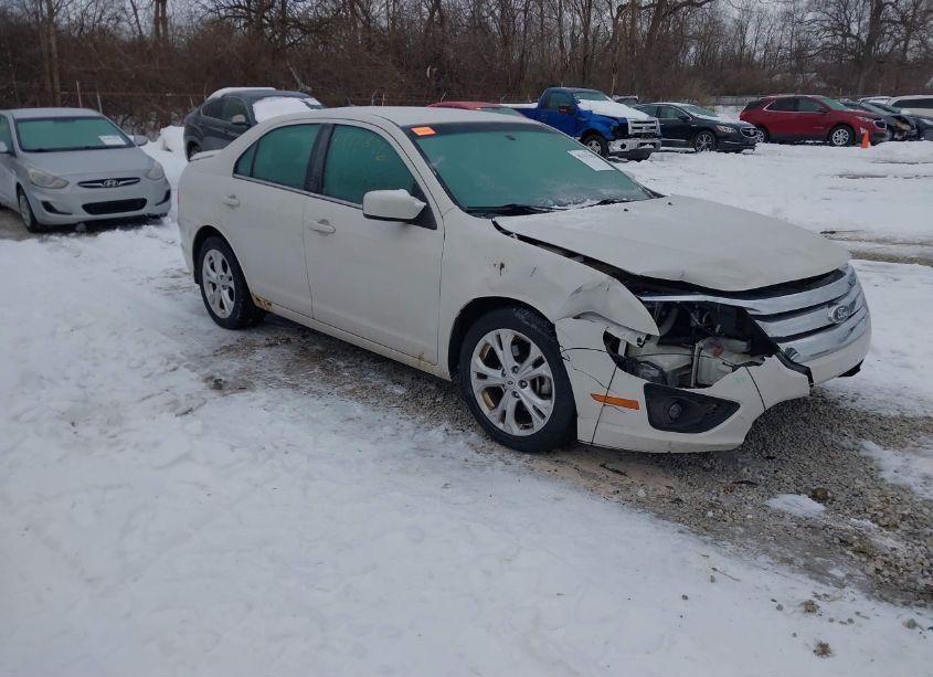 2012 Ford Fusion SE (VIN 3FAHP0HA7CR230091) main photo