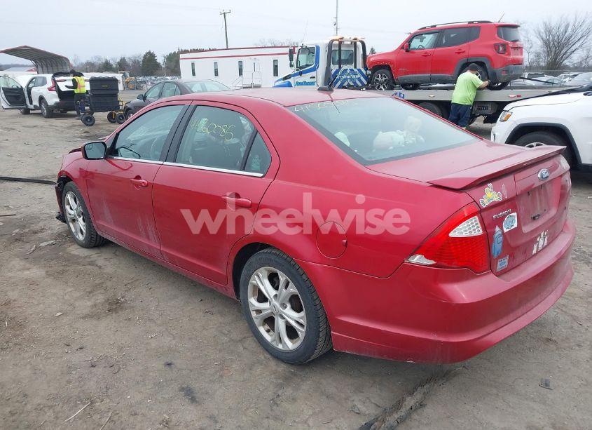 Photo 3 of 2012 Ford Fusion SE (VIN 3FAHP0HA7CR242077)