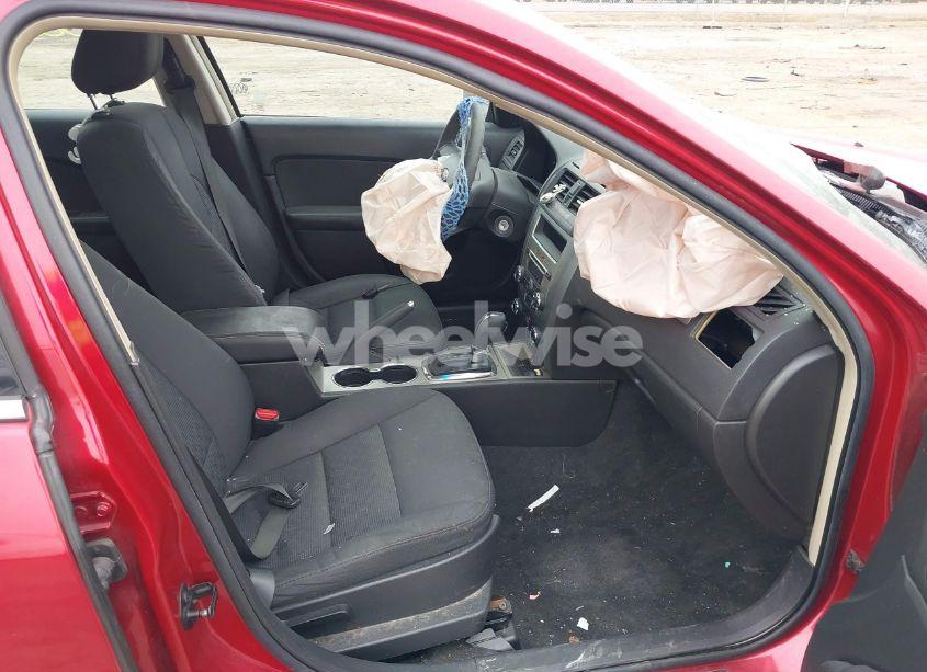 Photo 5 of 2012 Ford Fusion SE (VIN 3FAHP0HA7CR242077)