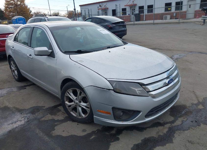 2012 Ford Fusion SE (VIN 3FAHP0HA7CR254309) main photo