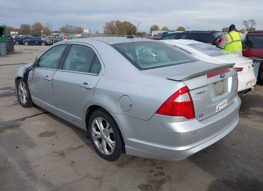 Photo 3 of 2012 Ford Fusion SE (VIN 3FAHP0HA7CR254309)