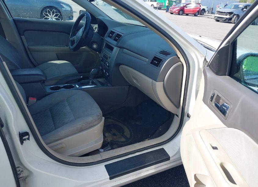 Photo 5 of 2012 Ford Fusion SE (VIN 3FAHP0HA7CR263284)