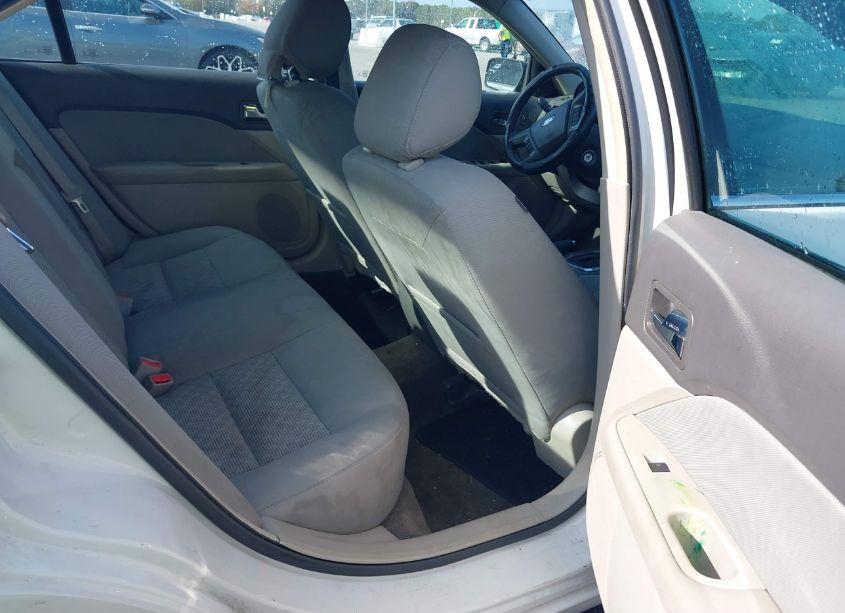 Photo 8 of 2012 Ford Fusion SE (VIN 3FAHP0HA7CR263284)