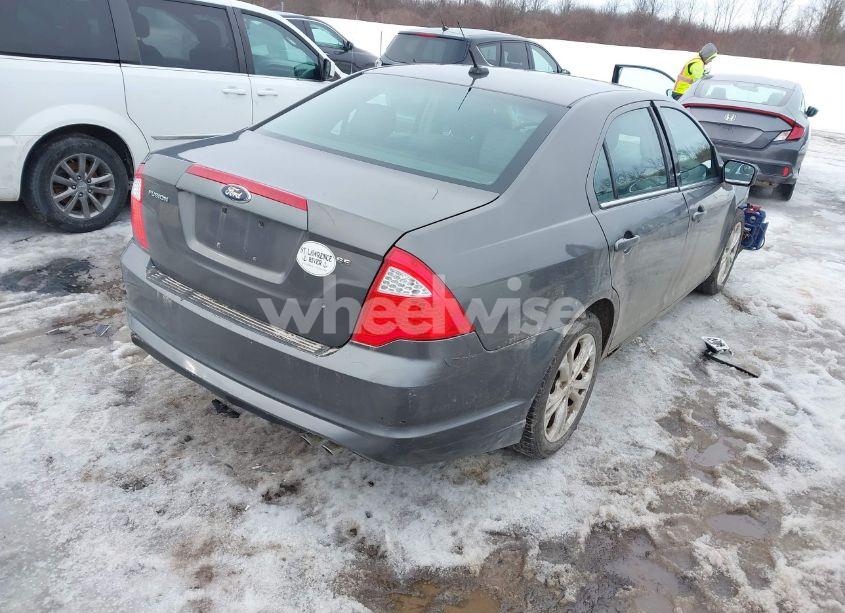 Photo 4 of 2012 Ford Fusion SE (VIN 3FAHP0HA7CR267349)