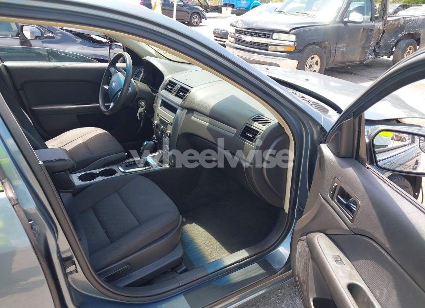 Photo 5 of 2012 Ford Fusion SE (VIN 3FAHP0HA7CR272566)