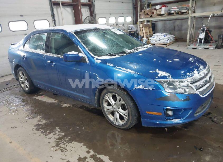 2012 Ford Fusion SE (VIN 3FAHP0HA7CR388222) main photo