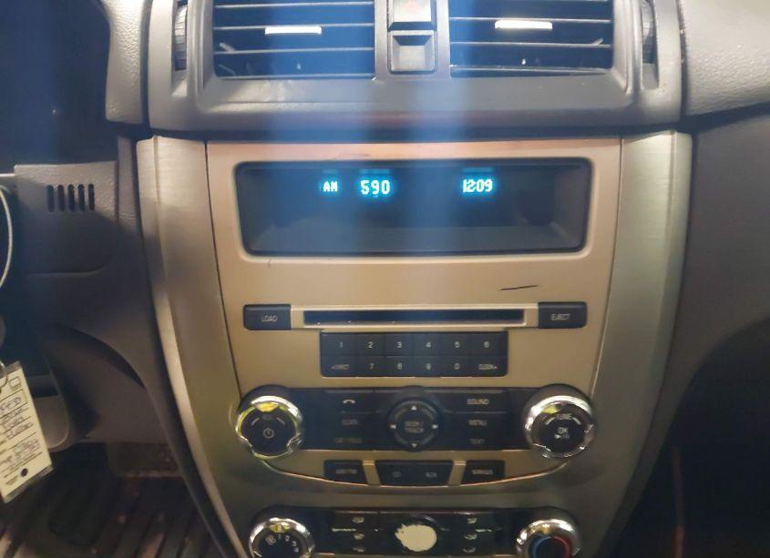 Photo 17 of 2012 Ford Fusion SE (VIN 3FAHP0HA7CR394991)