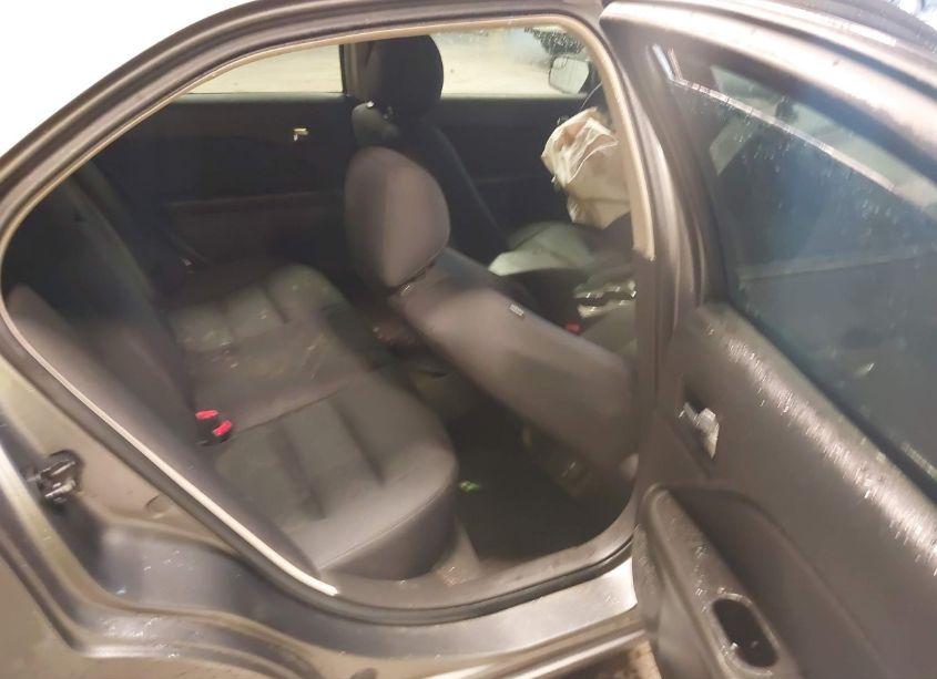 Photo 8 of 2012 Ford Fusion SE (VIN 3FAHP0HA7CR394991)