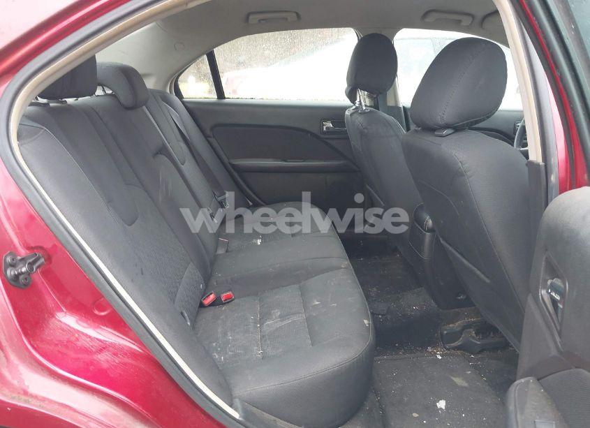 Photo 8 of 2012 Ford Fusion SE (VIN 3FAHP0HA7CR402846)